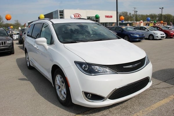 2017 Chrysler Pacifica