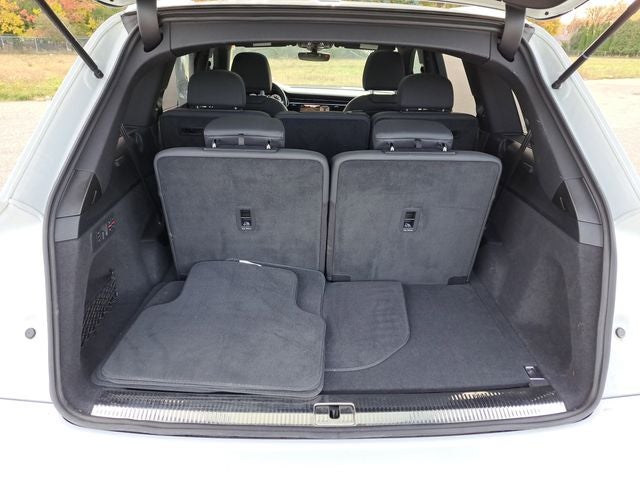 2021 Audi Q7 55 Prestige quattro