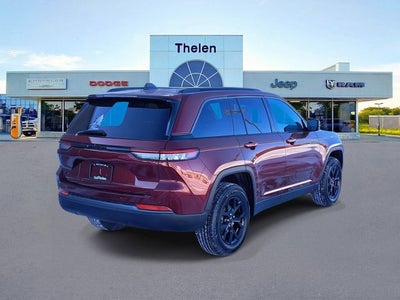 2026 Jeep Grand Cherokee Laredo