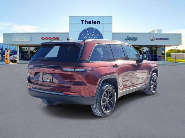 2026 Jeep Grand Cherokee Laredo
