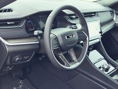 2026 Jeep Grand Cherokee Laredo