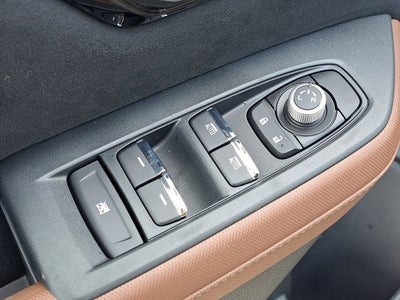 2025 Subaru FORESTER Touring Hybrid