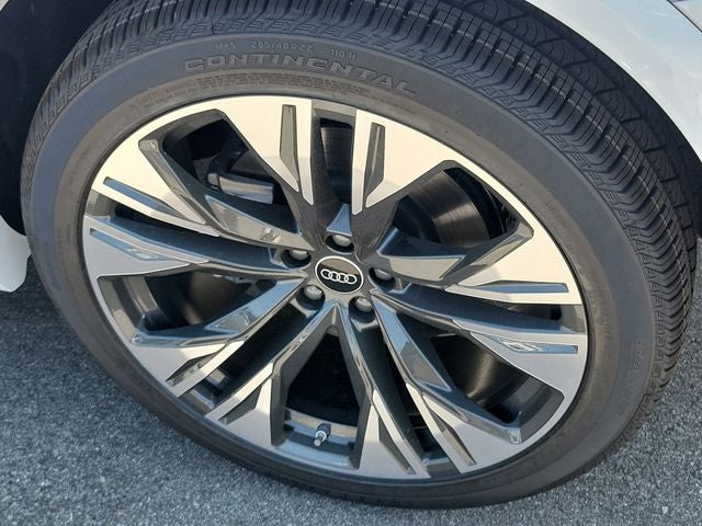 2025 Audi Q8 55 Premium Plus quattro