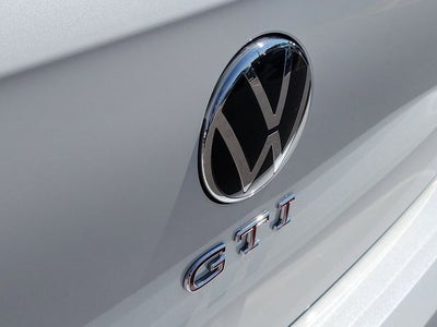 2025 Volkswagen Golf GTI 2.0T SE